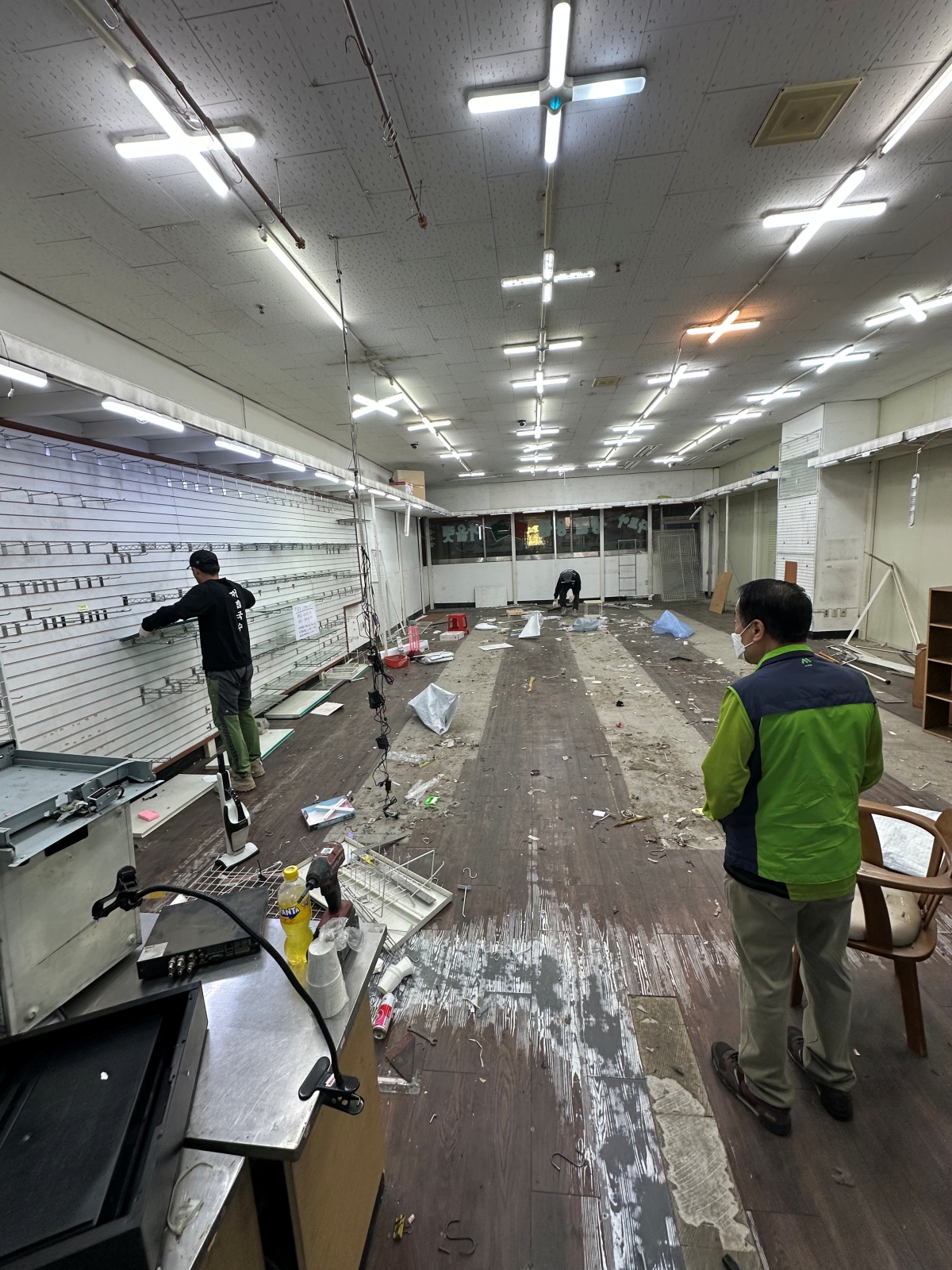경기도 시흥시 마트 원상복구 철거 현장 사진 6