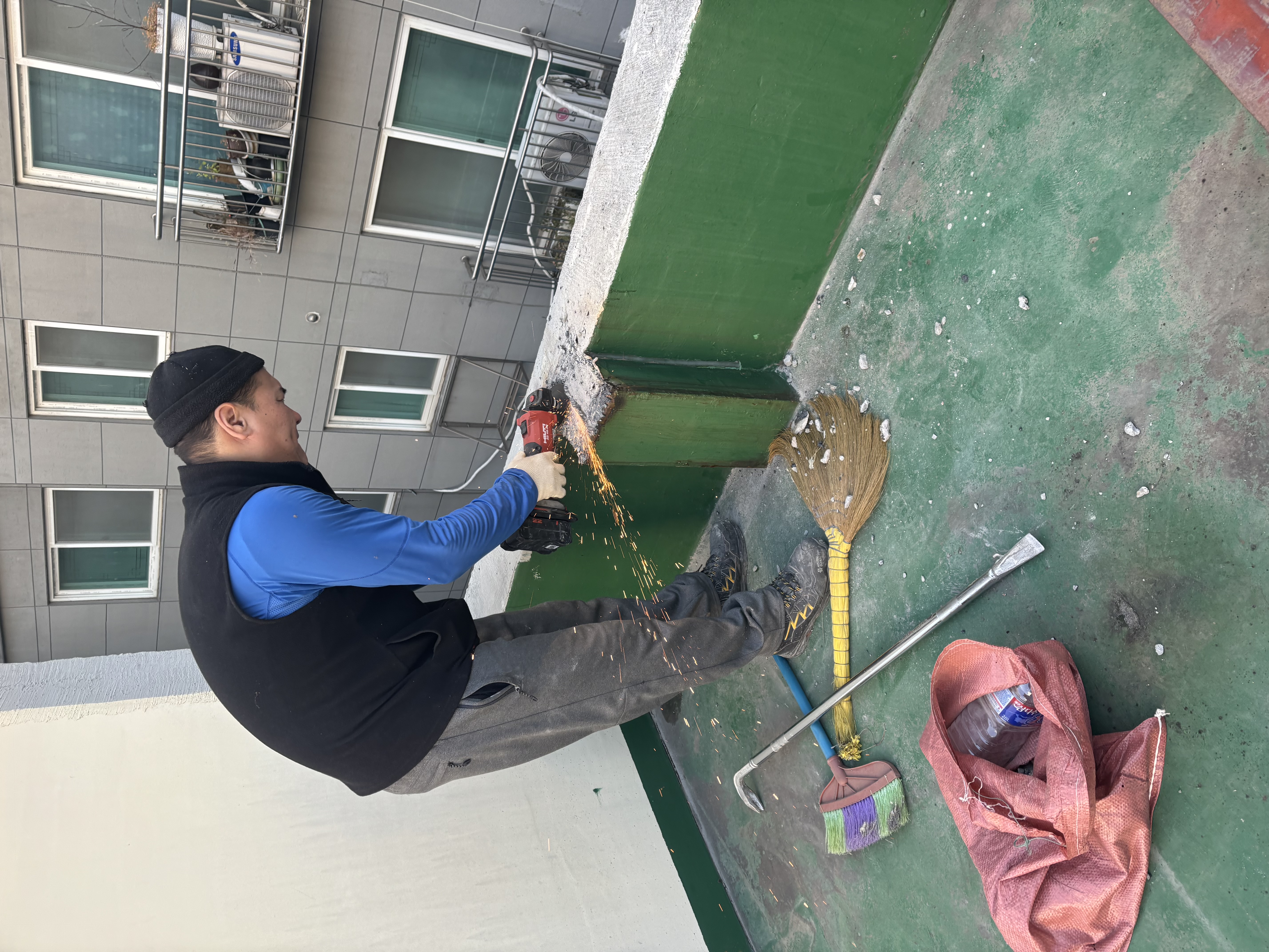 인천광역시 부평구 구조물 부분철거 현장 사진 2