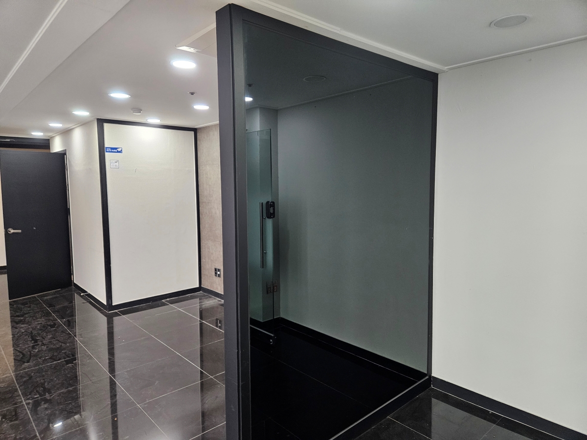 서울특별시 강남구 학원 원상복구 철거 현장 사진 2