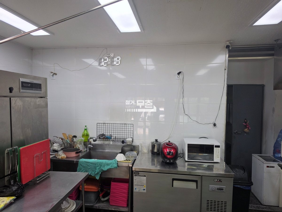 충청북도 제천시 치킨집 원상복구 철거 현장 사진 2