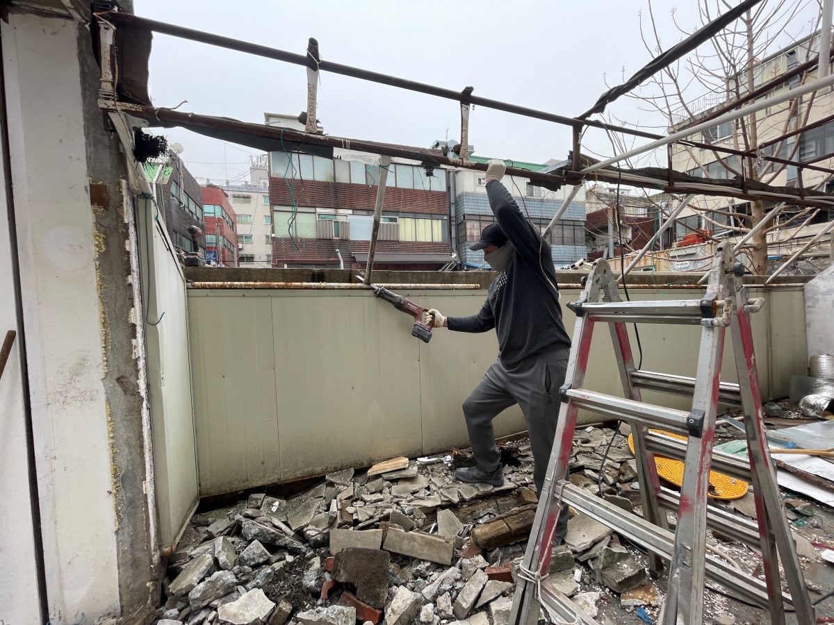 경기도 부천시 음식점 부분철거 현장 사진 11