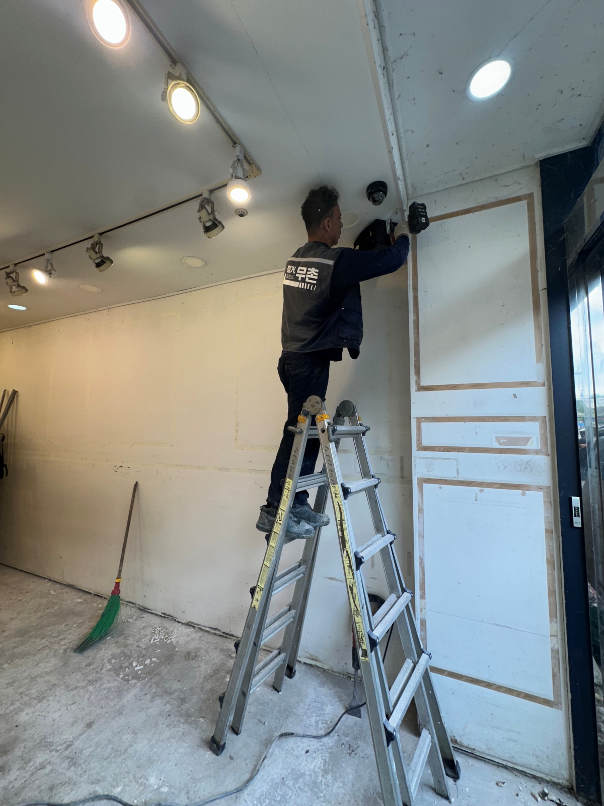 경기도 안산시 상가 원상복구 현장 사진 12
