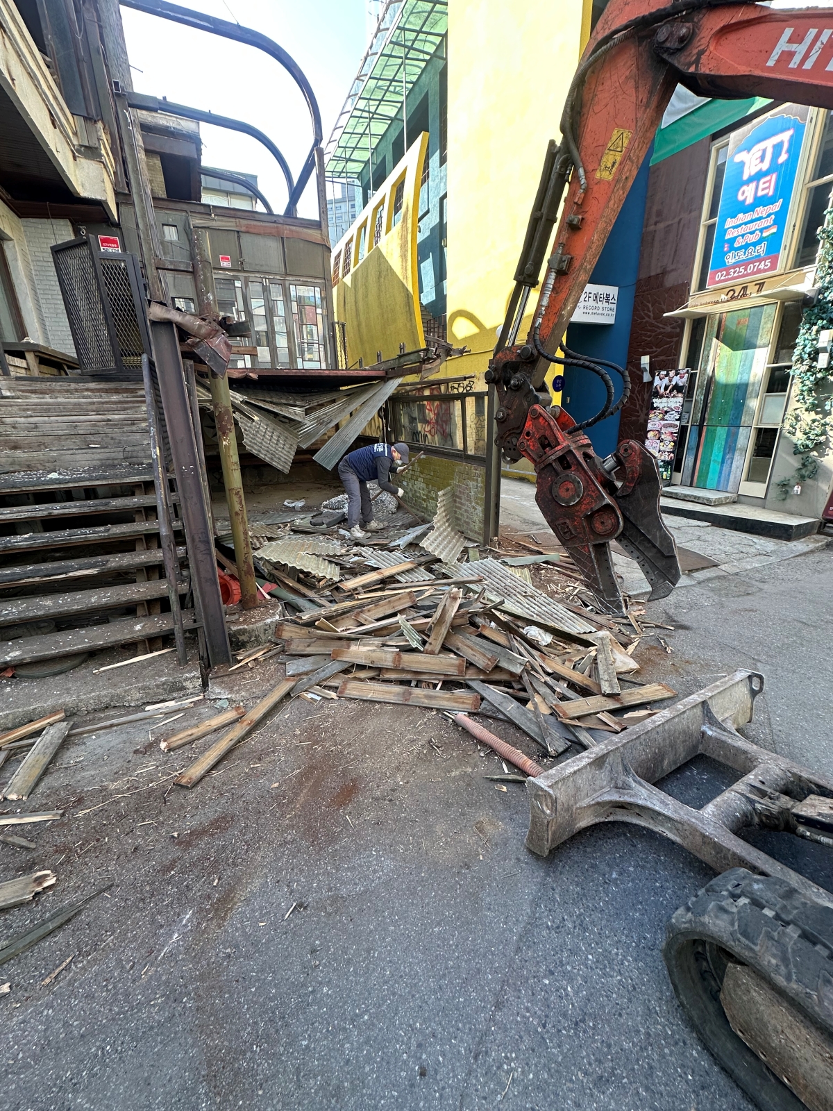 서울특별시 마포구 상가 건물완파 현장 사진 10