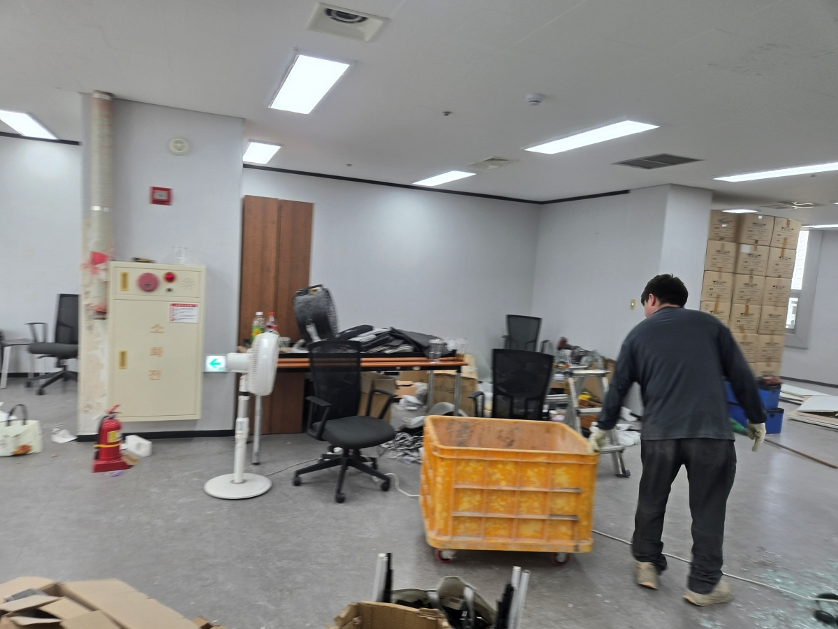 서울특별시 용산구 사무실 내부철거 현장 사진 7