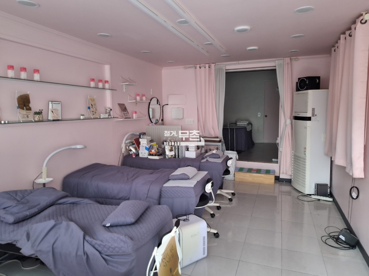 충청북도 청주시 뷰티샵 폐기물처리 현장 사진 2