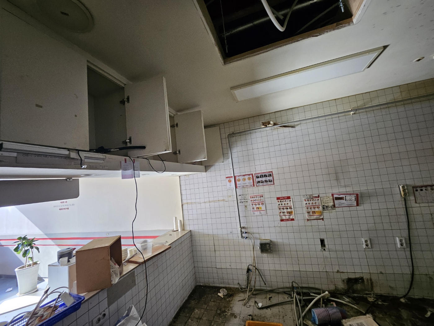 경기도 양주시 분식집(죠스떡볶이) 원상복구 철거 현장 사진 2